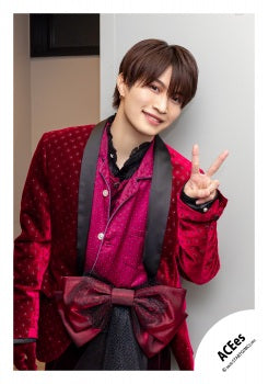 【No.ACE26-099】「ACEes Arena Tour 2026 “V”」Goods off-shot