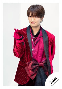 【No.ACE26-102】「ACEes Arena Tour 2026 “V”」Goods off-shot
