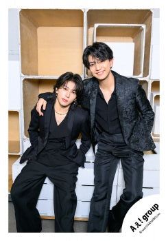 Ae! group LIVE TOUR 2026 Runway」Goods off-shot – FAMILY CLUB