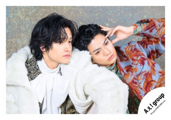Ae! group LIVE TOUR 2026 Runway」Goods off-shot – FAMILY CLUB