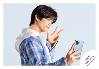 【No.BZI26-181】Profile photo off-shot 2026