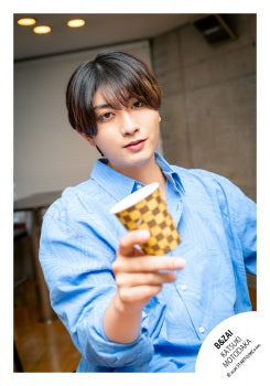 【No.BZI26-184】Profile photo off-shot 2026