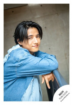 【No.BZI26-195】Profile photo off-shot 2026