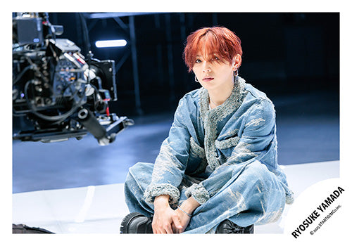 【No.HSJ25-112】Ryosuke YAMADA Album「RED」MV & jacket photo off-shot