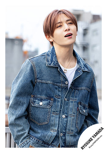 【No.HSJ25-115】Ryosuke YAMADA Album「RED」MV & jacket photo off-shot