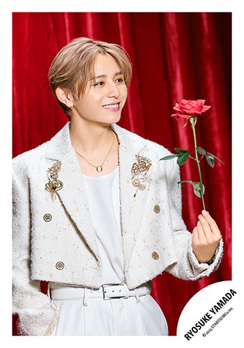 【No.HSJ25-117】Ryosuke YAMADA Album「RED」MV & jacket photo off-shot