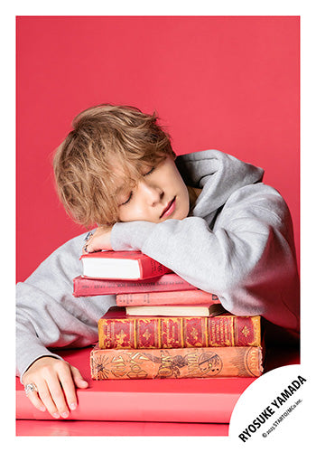 【No.HSJ25-119】Ryosuke YAMADA Album「RED」MV & jacket photo off-shot