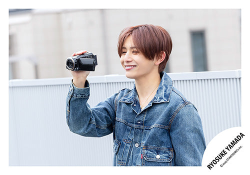 【No.HSJ25-127】Ryosuke YAMADA Album「RED」MV & jacket photo off-shot