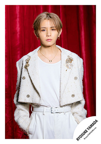 【No.HSJ25-138】Ryosuke YAMADA Album「RED」MV & jacket photo off-shot