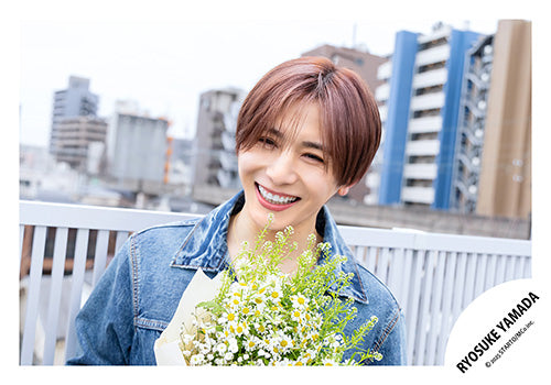 【No.HSJ25-142】Ryosuke YAMADA Album「RED」MV & jacket photo off-shot