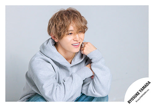 【No.HSJ25-144】Ryosuke YAMADA Album「RED」MV & jacket photo off-shot