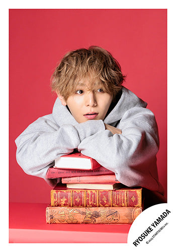 【No.HSJ25-147】Ryosuke YAMADA Album「RED」MV & jacket photo off-shot