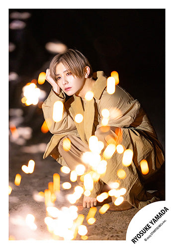 【No.HSJ25-169】「Ryosuke Yamada LIVE TOUR 2025 RED」Goods off-shot