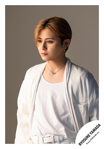 【No.HSJ25-175】「Ryosuke Yamada LIVE TOUR 2025 RED」Goods off-shot