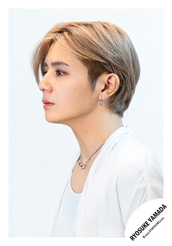 【No.HSJ25-179】「Ryosuke Yamada LIVE TOUR 2025 RED」Goods off-shot