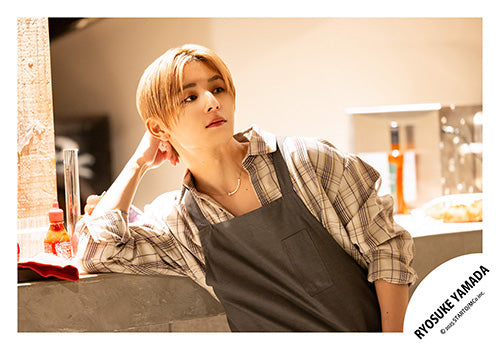 【No.HSJ25-180】「Ryosuke Yamada LIVE TOUR 2025 RED」Goods off-shot