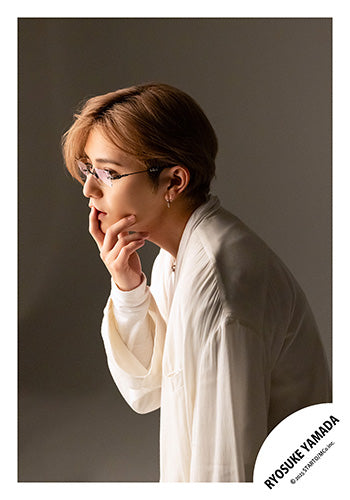 【No.HSJ25-182】「Ryosuke Yamada LIVE TOUR 2025 RED」Goods off-shot