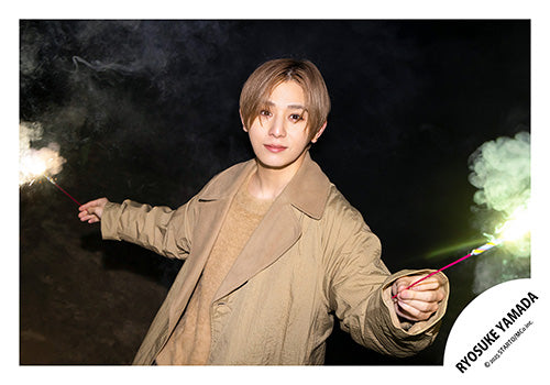 【No.HSJ25-186】「Ryosuke Yamada LIVE TOUR 2025 RED」Goods off-shot