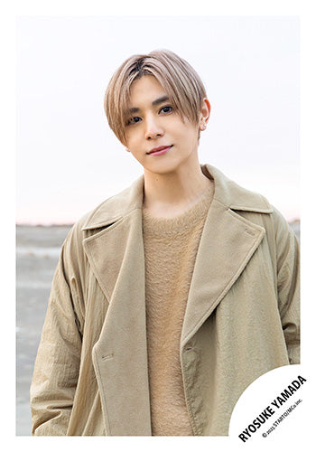 【No.HSJ25-191】「Ryosuke Yamada LIVE TOUR 2025 RED」Goods off-shot