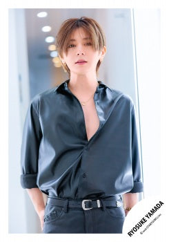 【No.HSJ26-226】Ryosuke YAMADA Album「Are You Red.Y?」MV & jacket photo off-shot