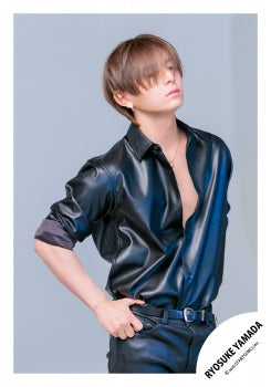 【No.HSJ26-280】Ryosuke YAMADA Album「Are You Red.Y?」MV & jacket photo off-shot