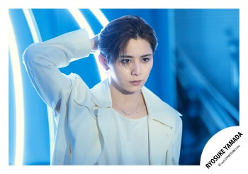 【No.HSJ26-415】「Ryosuke Yamada DOME TOUR 2026 Are You Red.Y?」Goods off-shot