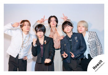 【No.HWZ26-037】「Howzit 1st LIVE 2026 NICE TO ME YOU」Goods off-shot
