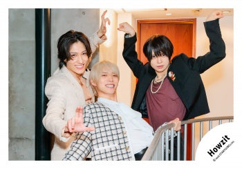 【No.HWZ26-047】「Howzit 1st LIVE 2026 NICE TO ME YOU」Goods off-shot