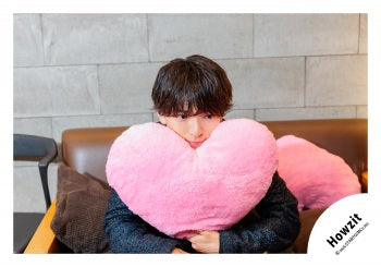【No.HWZ26-062】「Howzit 1st LIVE 2026 NICE TO ME YOU」Goods off-shot