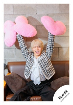 【No.HWZ26-071】「Howzit 1st LIVE 2026 NICE TO ME YOU」Goods off-shot