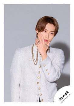 【No.HWZ26-080】「Howzit 1st LIVE 2026 NICE TO ME YOU」Goods off-shot