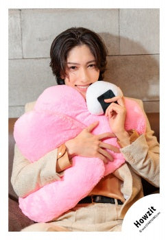 【No.HWZ26-082】「Howzit 1st LIVE 2026 NICE TO ME YOU」Goods off-shot
