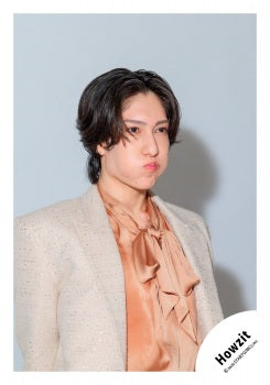 【No.HWZ26-085】「Howzit 1st LIVE 2026 NICE TO ME YOU」Goods off-shot