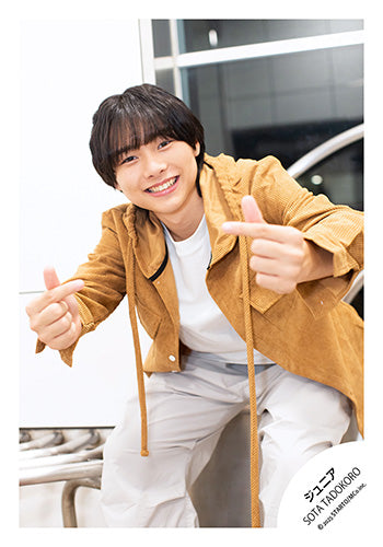 【No.JR25-1020】Profile photo off-shot 2025