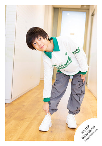 【No.JR25-1167】Profile photo off-shot 2025
