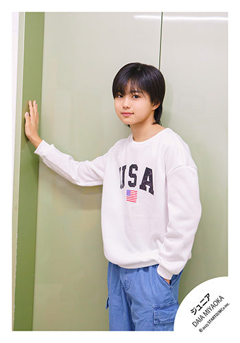 【No.JR25-1169】Profile photo off-shot 2025