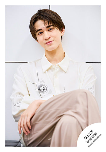 【No.JR25-1186】Profile photo off-shot 2025