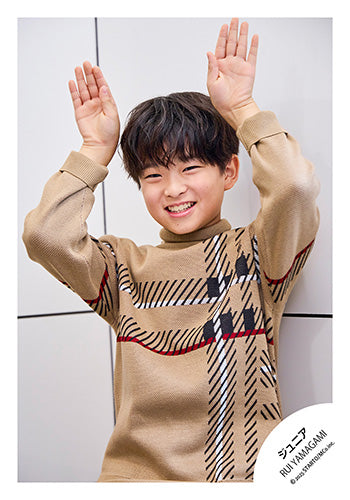 【No.JR25-1193】Profile photo off-shot 2025