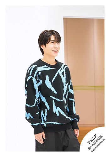 【No.JR25-1218】Profile photo off-shot 2025
