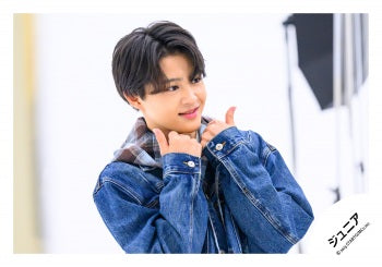 【No.JR25-2061】「Junior Showcase 2025 Shinsei -SHINSEI-」Goods off-shot