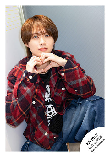 【No.JR25-401】Profile photo off-shot 2025