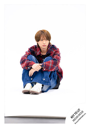 【No.JR25-402】Profile photo off-shot 2025