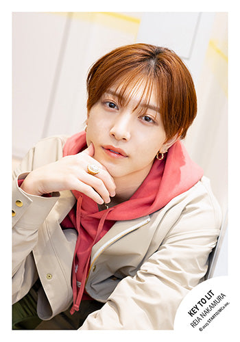 【No.JR25-404】Profile photo off-shot 2025