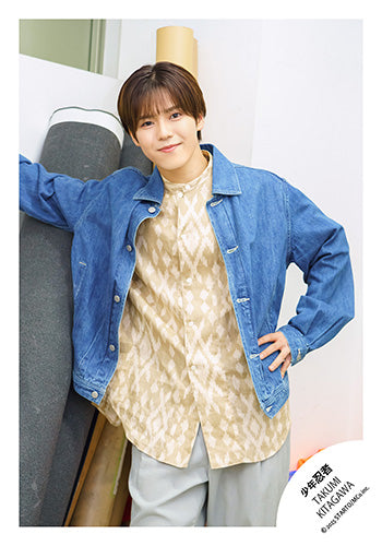 【No.JR25-527】Profile photo off-shot 2025