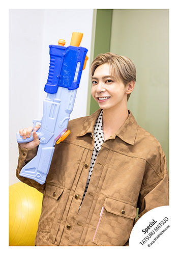 【No.JR25-579】Profile photo off-shot 2025