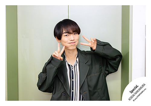【No.JR25-592】Profile photo off-shot 2025