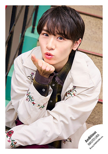 【No.JR25-692】Profile photo off-shot 2025
