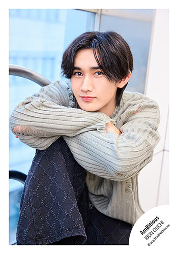 【No.JR25-702】Profile photo off-shot 2025