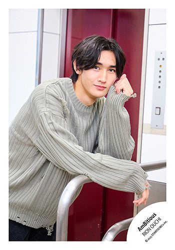 【No.JR25-703】Profile photo off-shot 2025