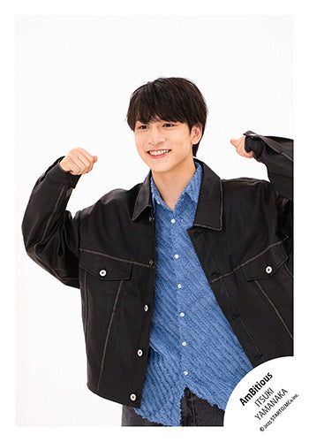【No.JR25-713】Profile photo off-shot 2025